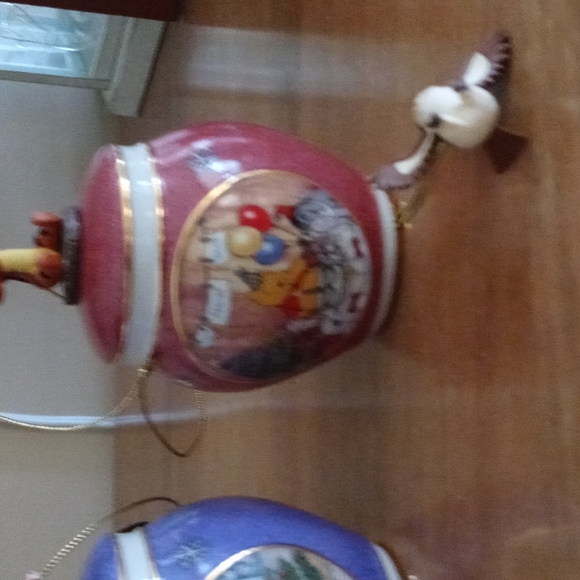 Winnie the Pooh bell ornaments - Picture 7 of 12